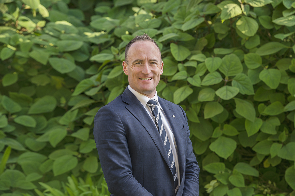 Mike Beardsley Licensed Estate Agent Hawthorn Jellis Craig